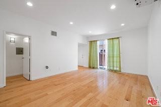 1828 Barry Ave #8 - Photo 3 of 4