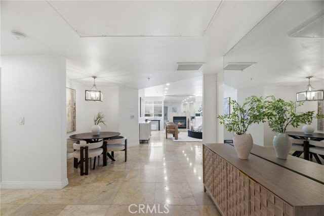 120 S Crescent Dr - Photo 2 of 8