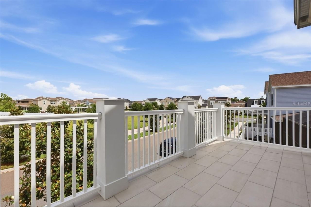 7410 Barrier Cove Way - Photo 4 of 31