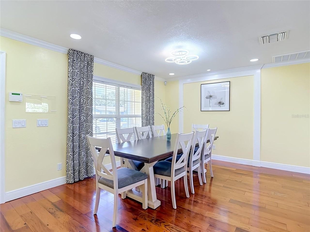 8261 Malvern Cir - Photo 5 of 46
