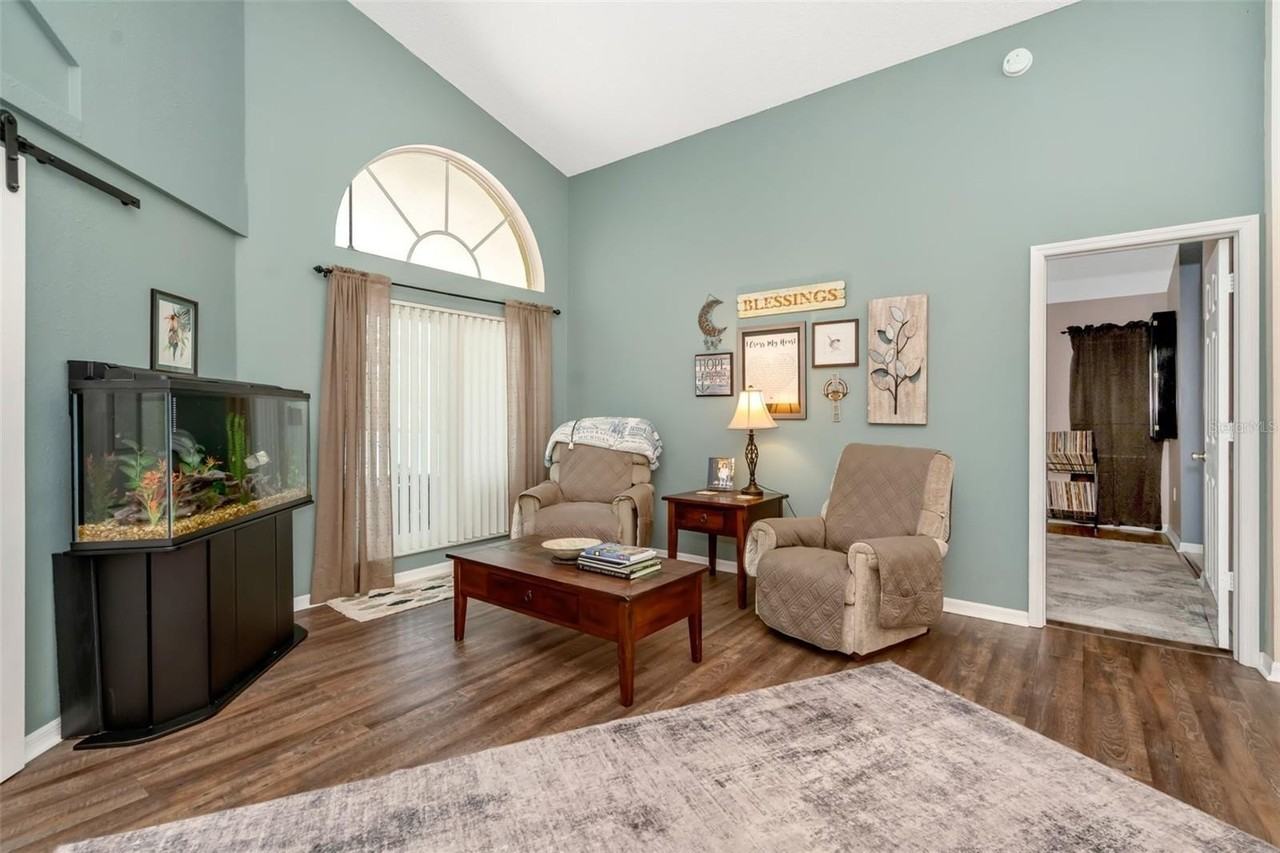 13853 Pimberton Dr - Photo 5 of 47