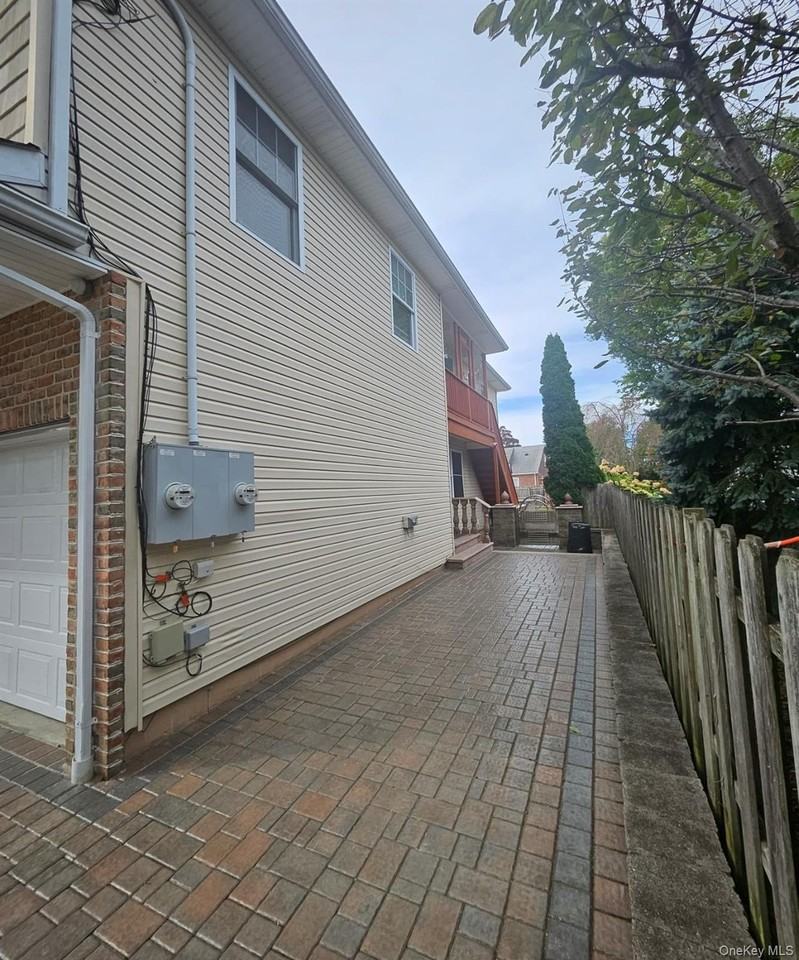 34 Nassau Ave #1 - Photo 2 of 10