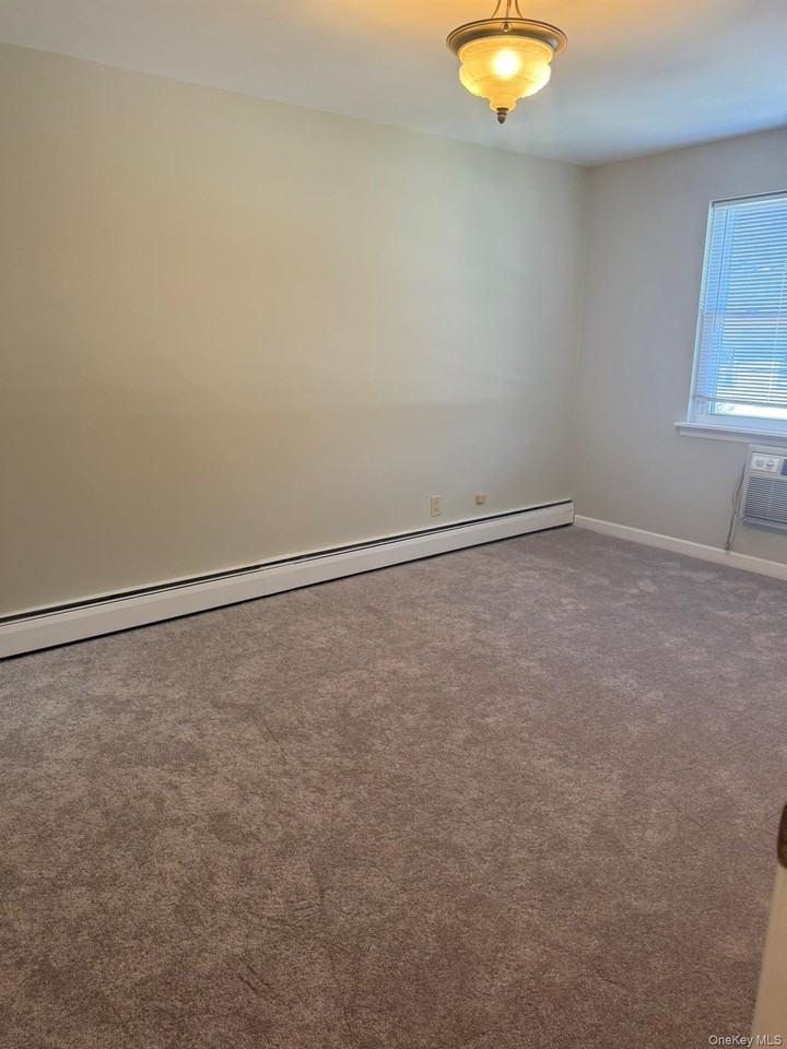 14447 28th Ave - Photo 5 of 14