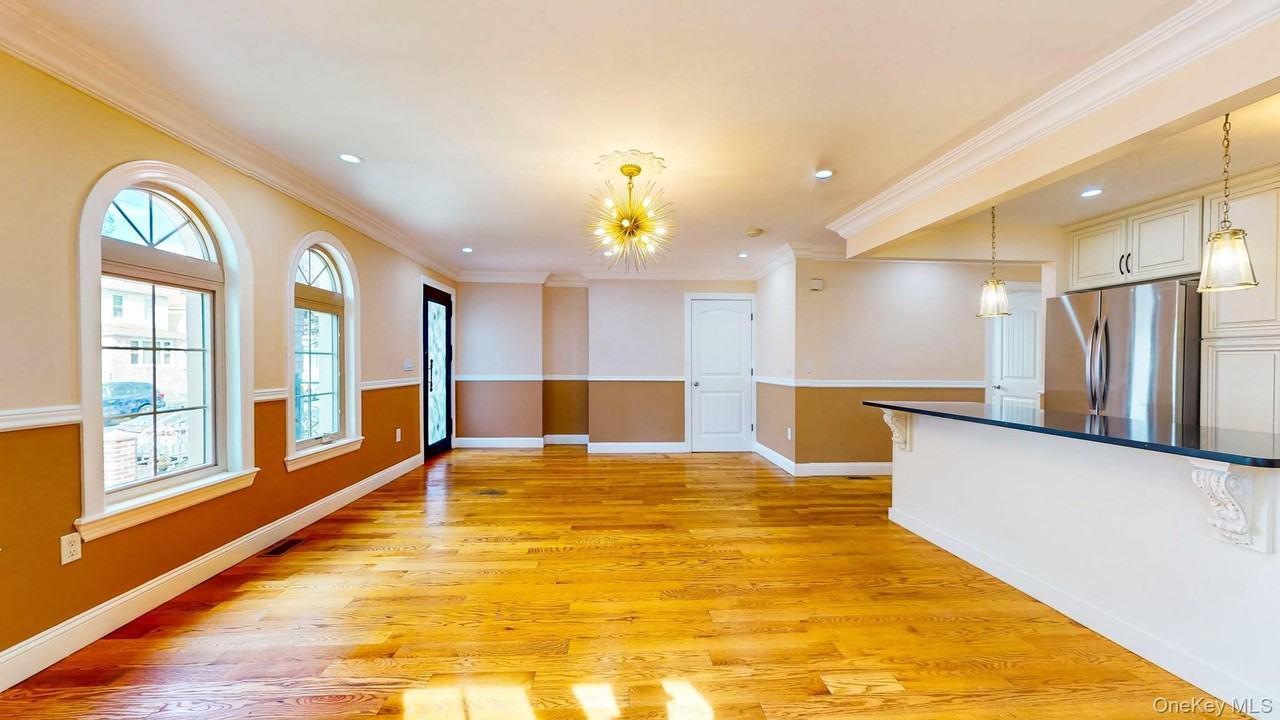 11625 134th St #1stFL - Photo 3 of 13