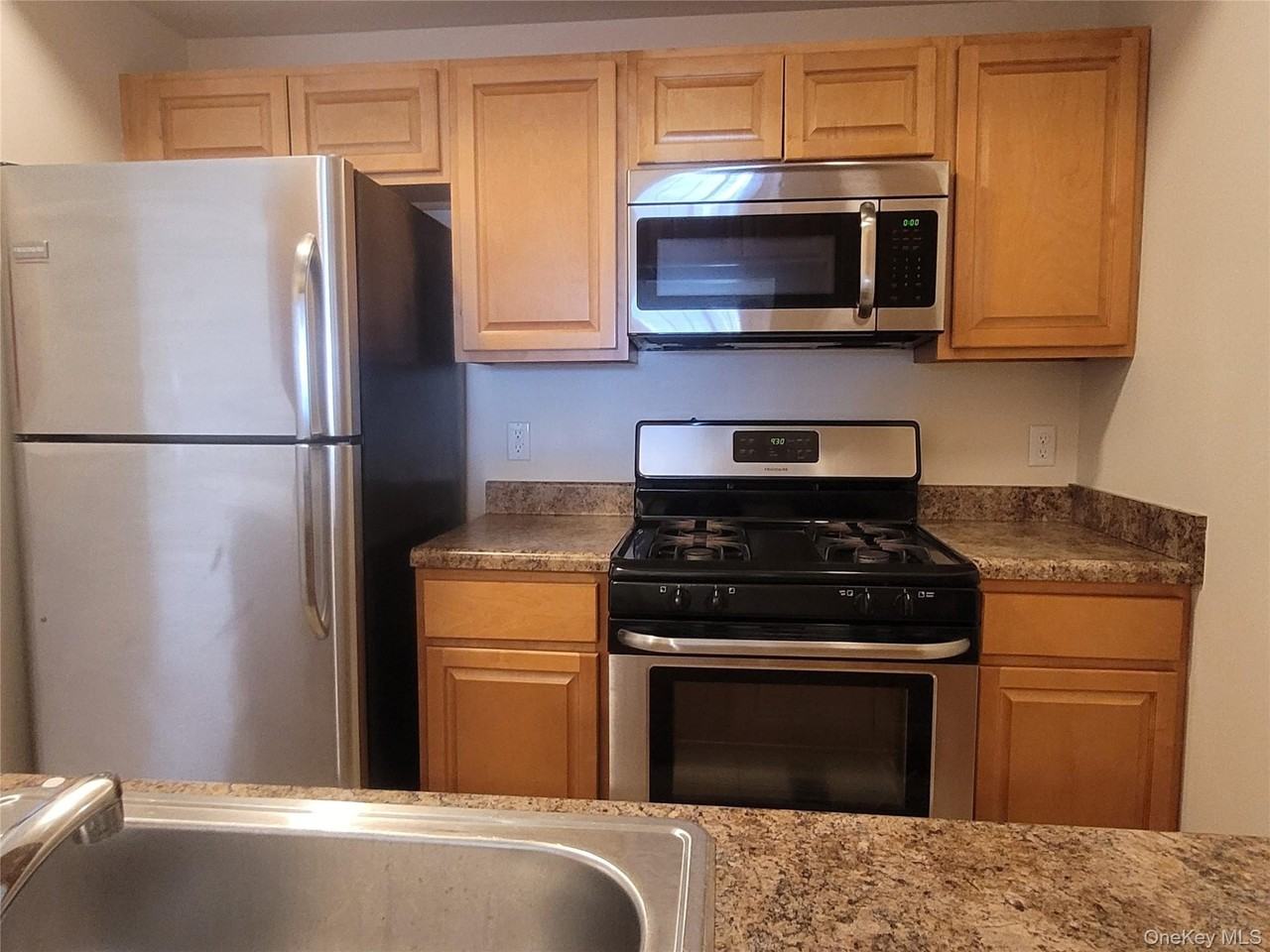 256 Ruth Ct - Photo 5 of 14
