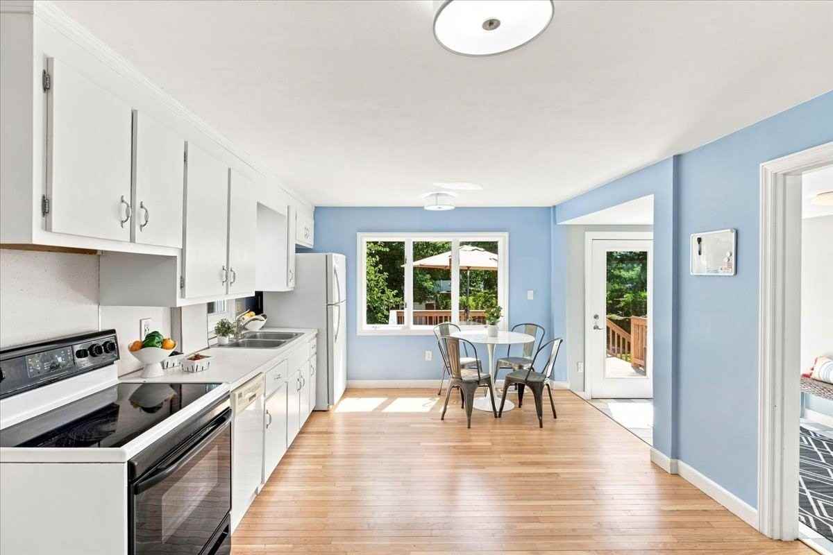 293 Main St - Photo 7 of 23