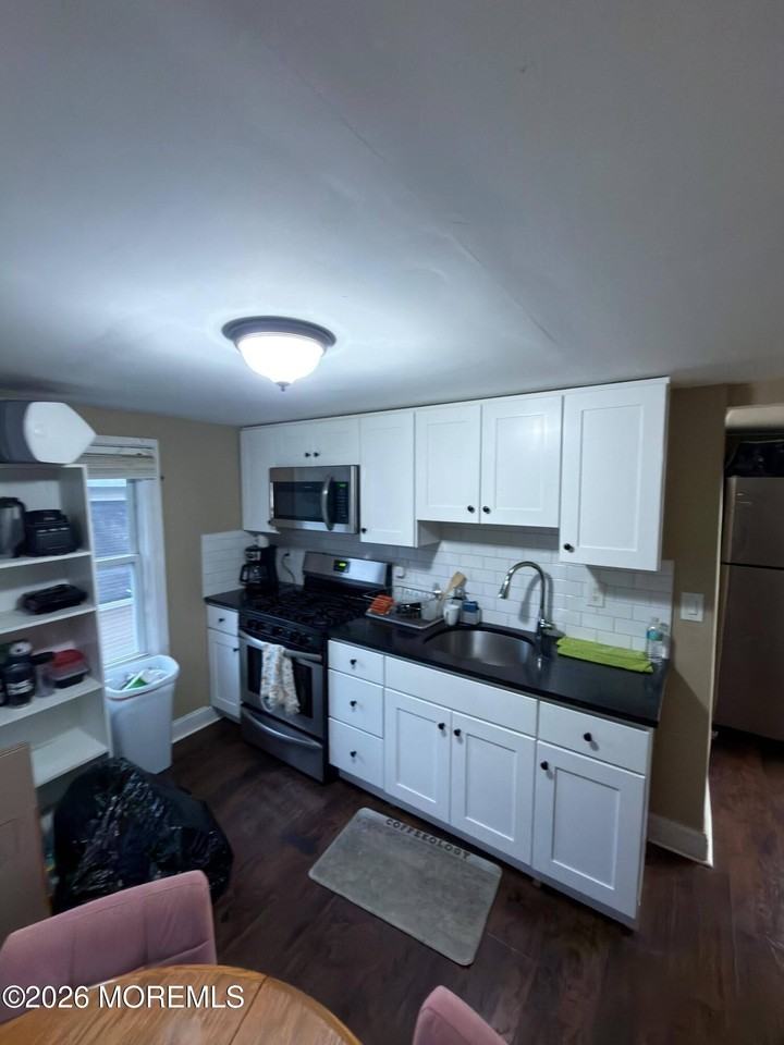 427 Exchange Pl #2 - Photo 3 of 10