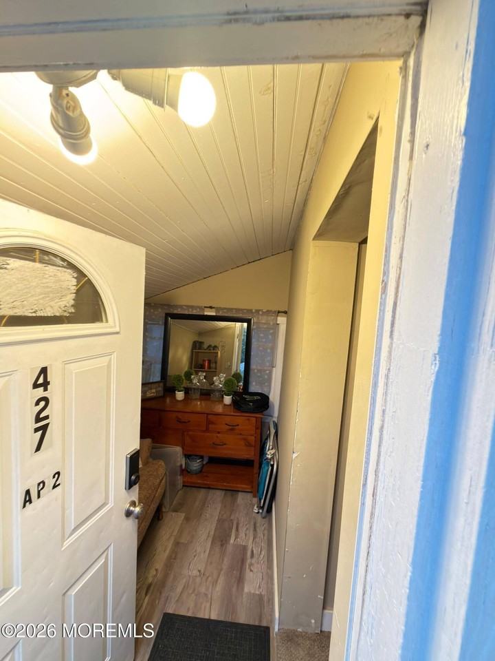 427 Exchange Pl #2 - Photo 5 of 10