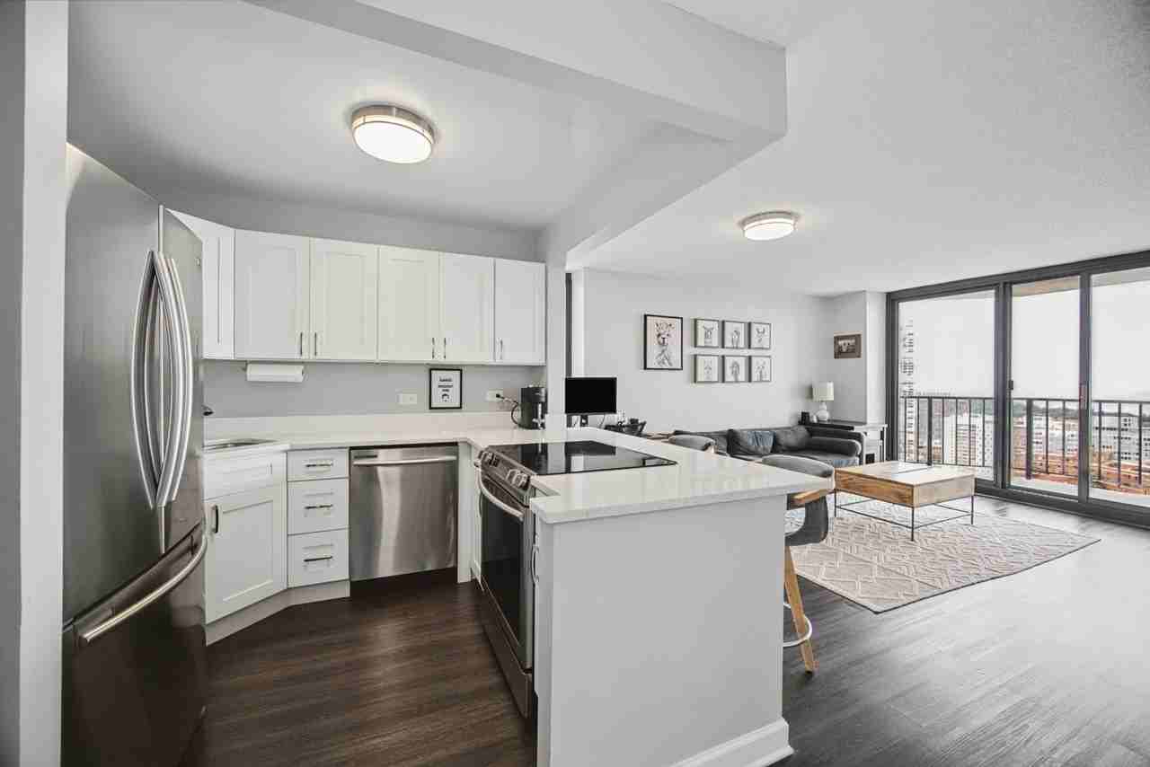 3660 N Lake Shore Dr #3504 - Photo 6 of 20