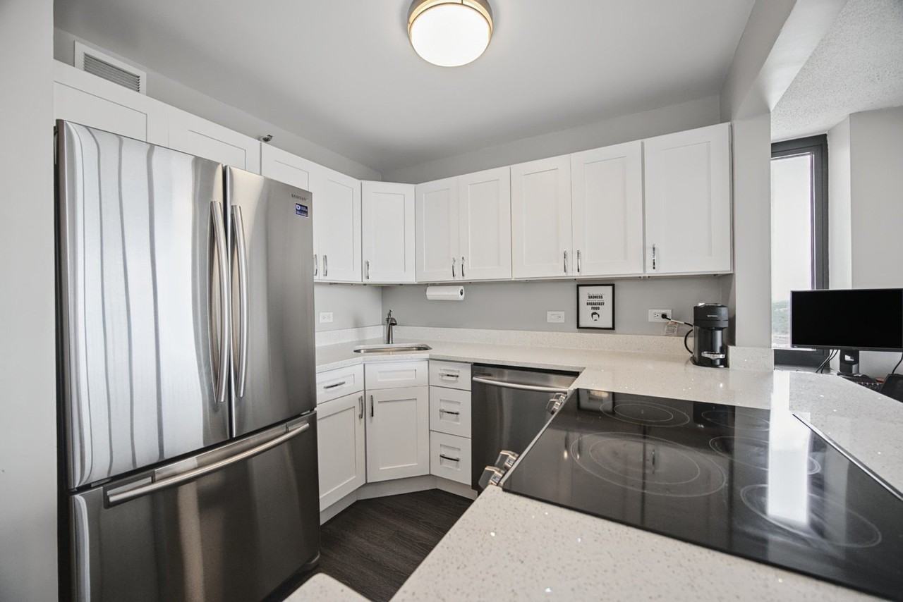 3660 N Lake Shore Dr #3504 - Photo 7 of 20