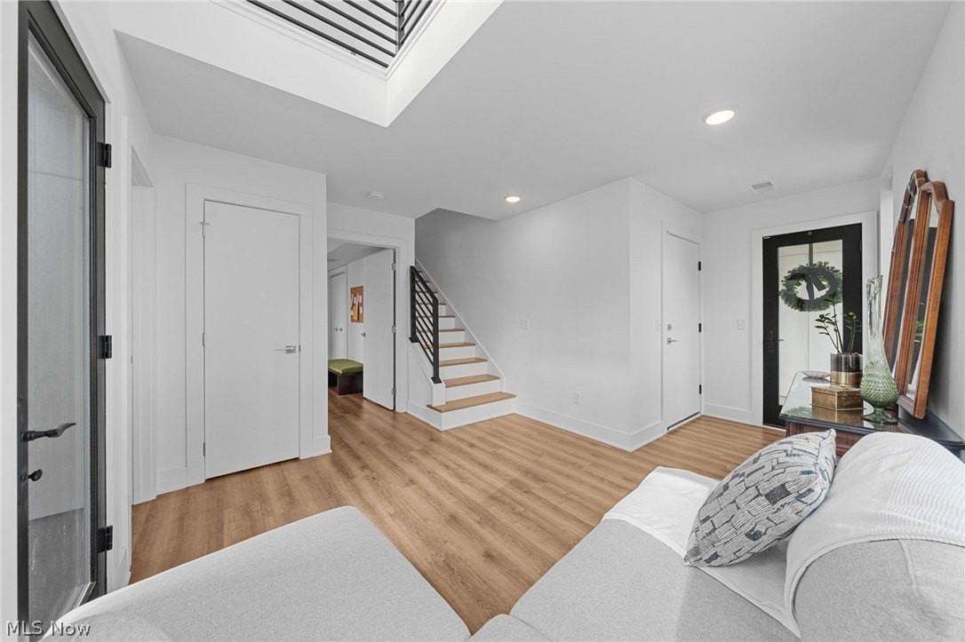 3416 Monroe Ave - Photo 7 of 41