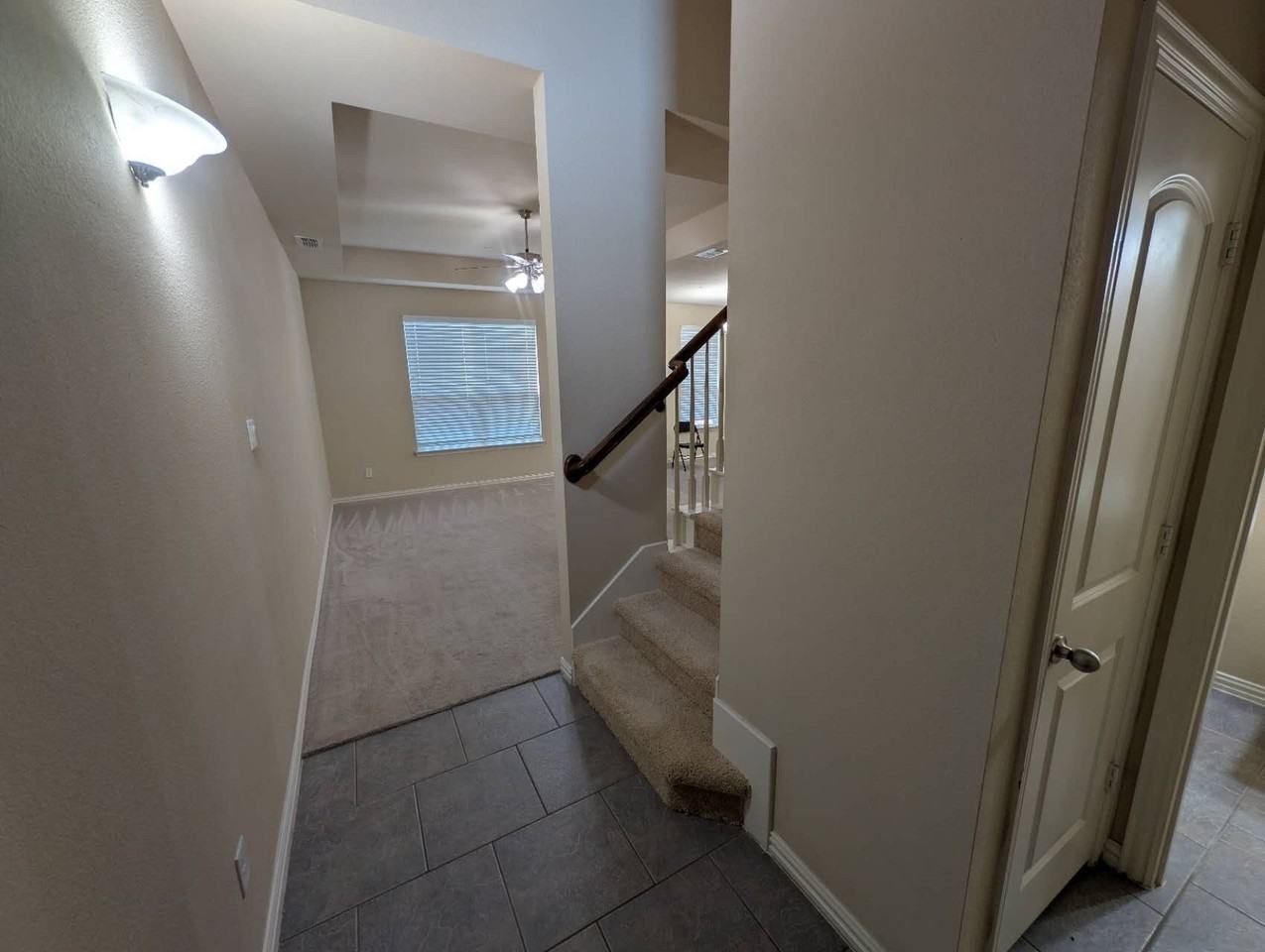 4666 Perthshire Ct - Photo 3 of 16