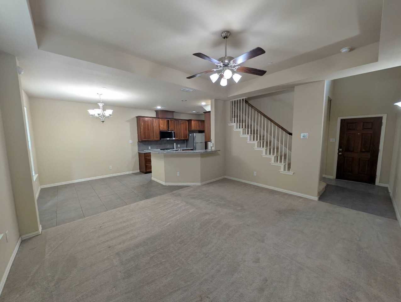 4666 Perthshire Ct - Photo 4 of 16