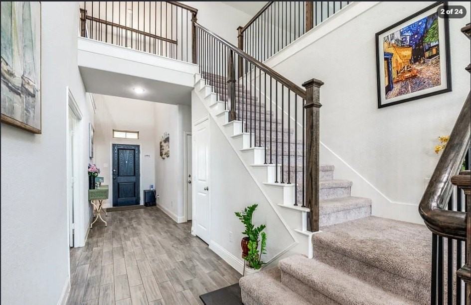 916 Azure Ln - Photo 2 of 24