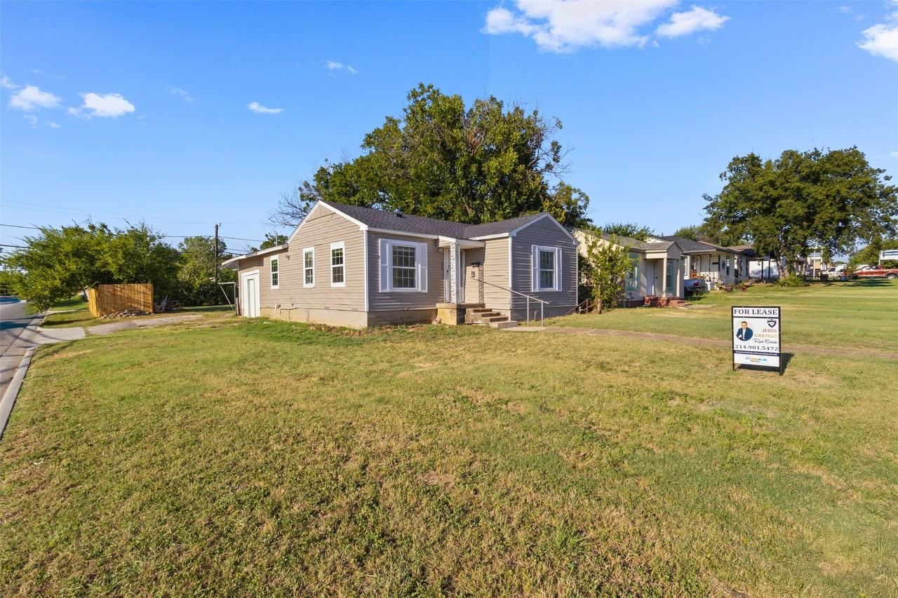 838 Dalworth St - Photo 2 of 15