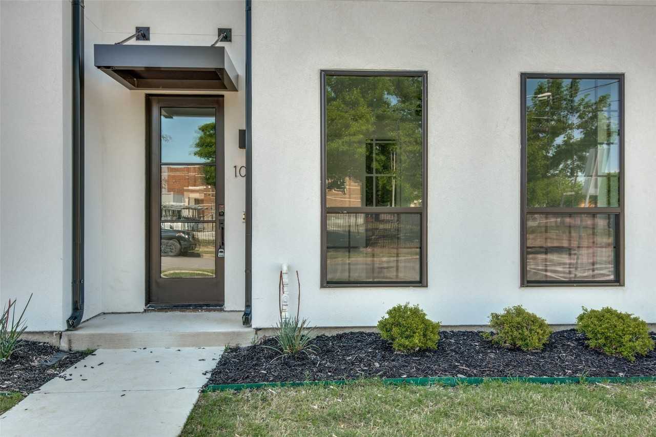 4808 San Jacinto St #103 - Photo 3 of 30