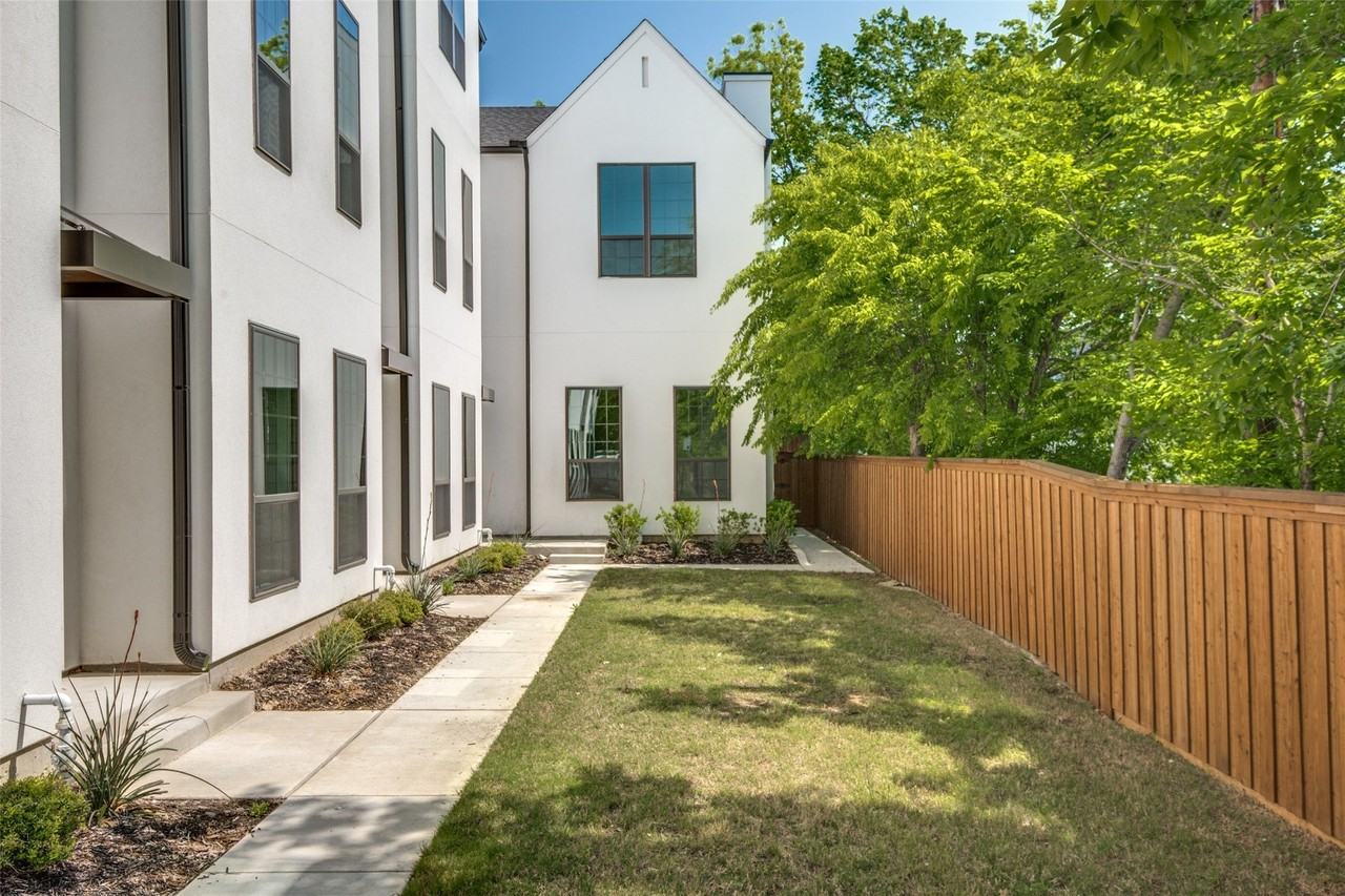 4808 San Jacinto St #103 - Photo 4 of 30