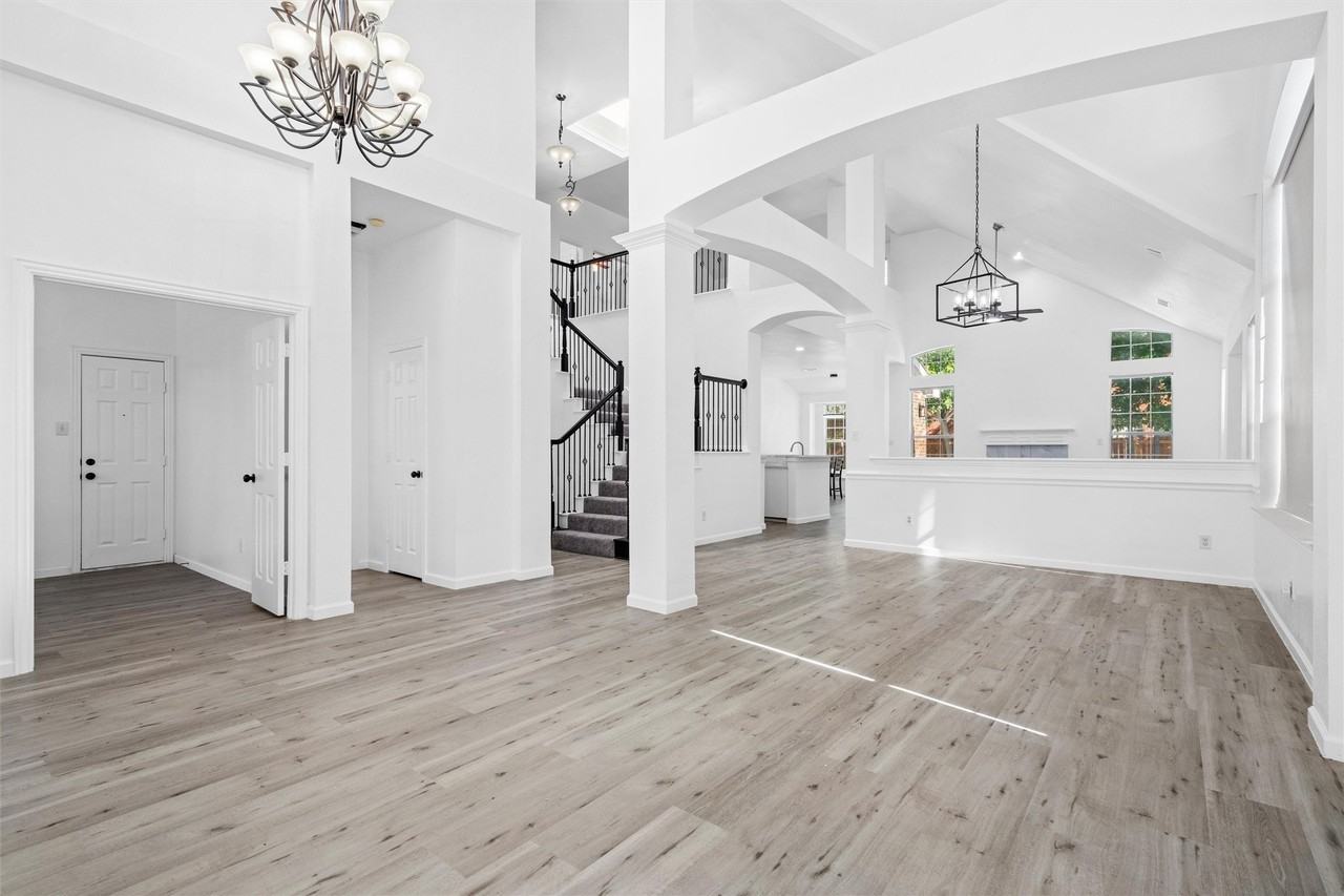 4201 Iron Ln - Photo 2 of 27