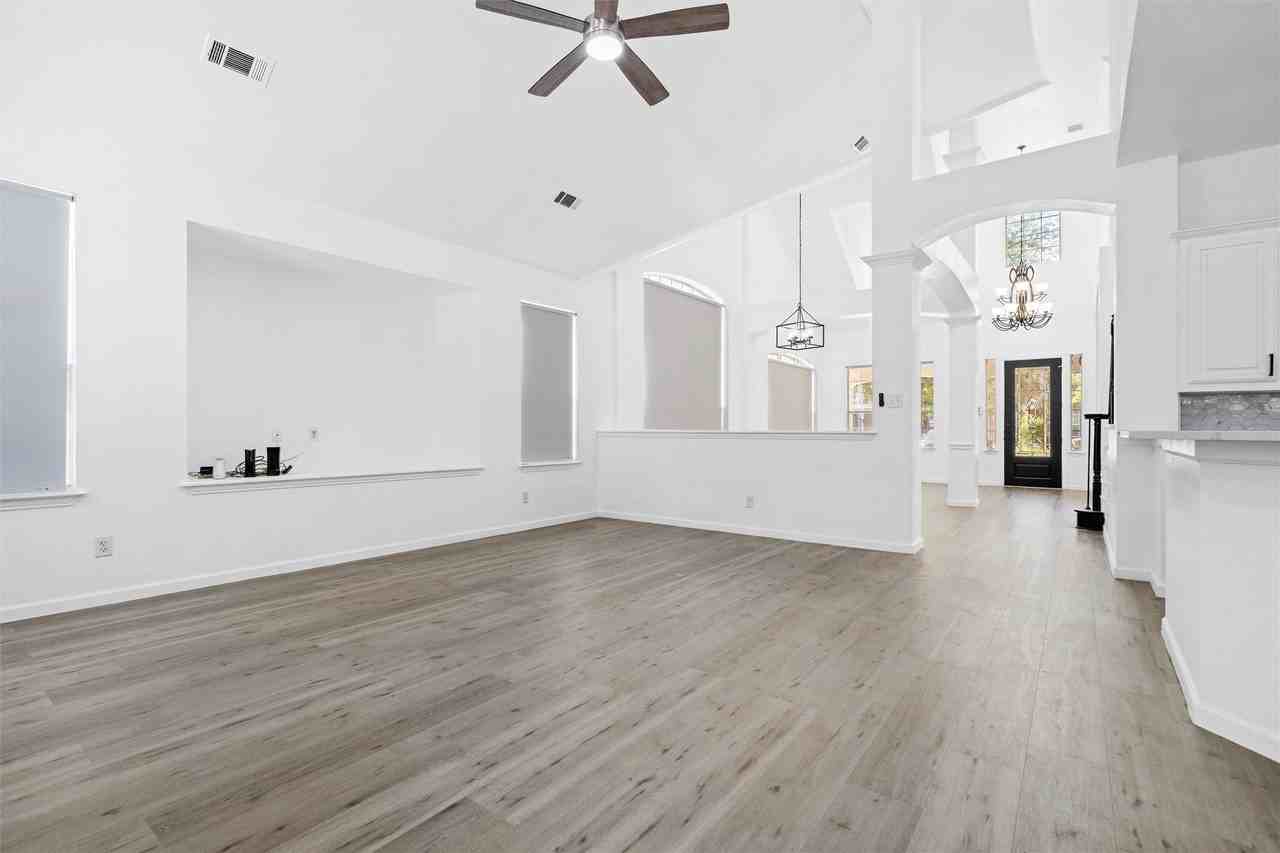 4201 Iron Ln - Photo 5 of 27