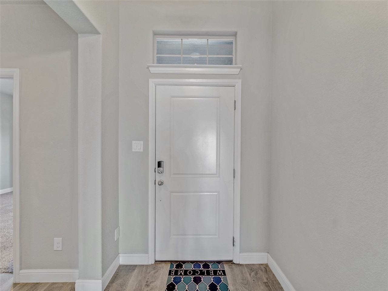 15816 Farringdon St - Photo 4 of 37
