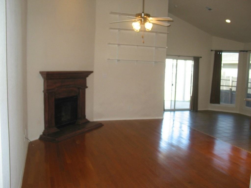 14013 Firebush Ln - Photo 5 of 10