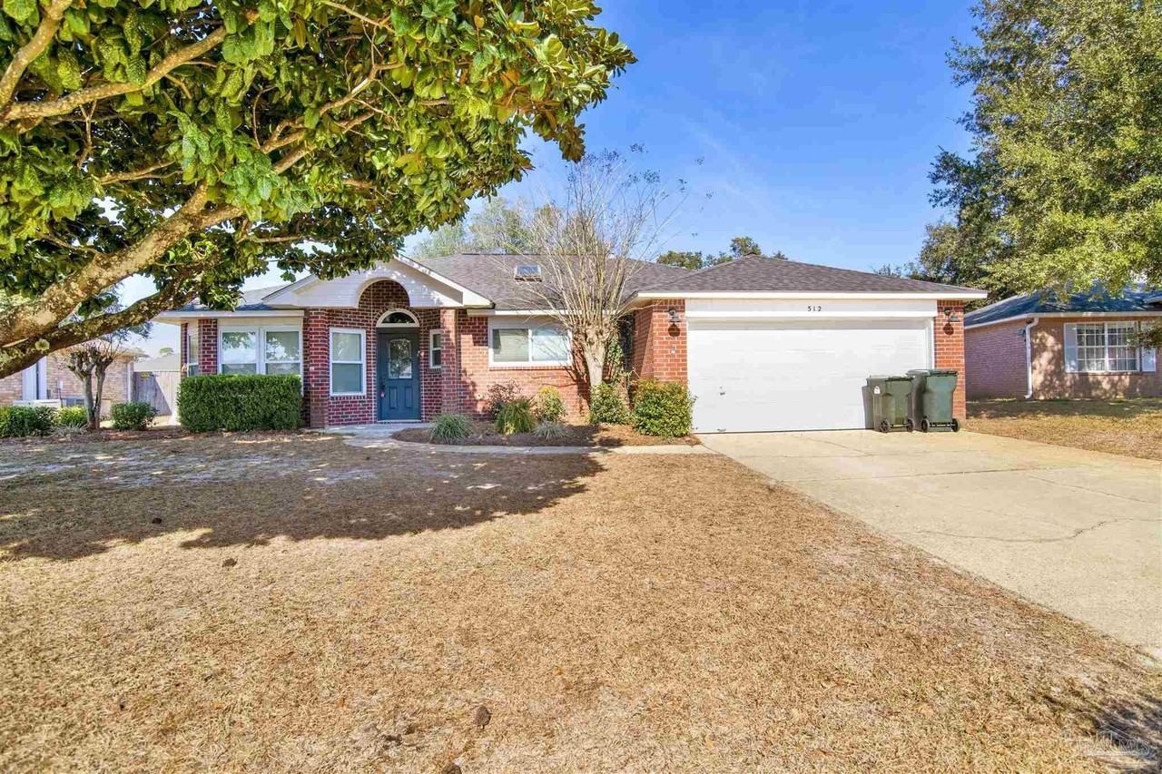 512 Batten Blvd - Photo 3 of 31