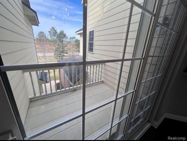 45889 Graystone Ln - Photo 7 of 14