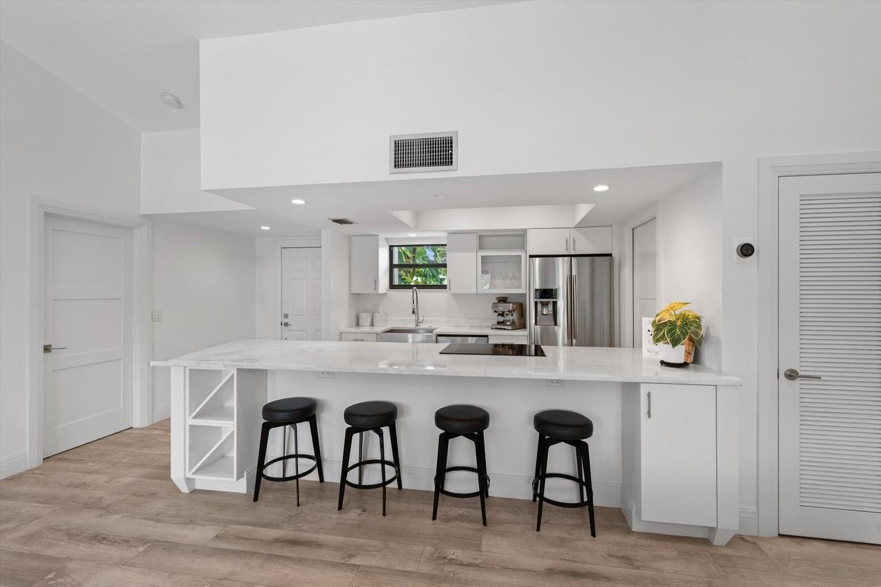 11863 Wimbledon Cir #533 - Photo 6 of 18