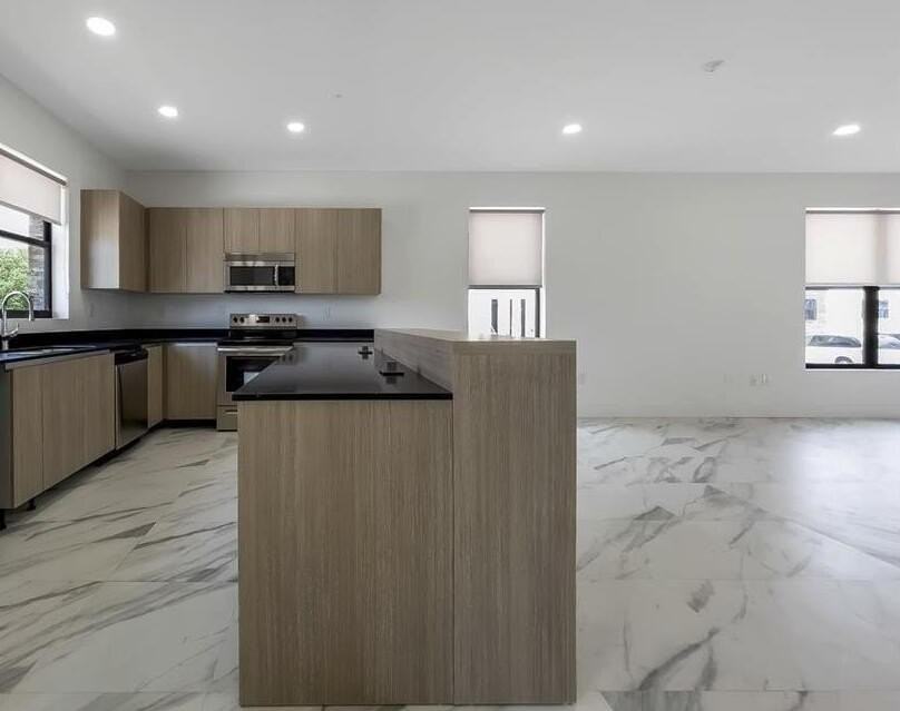 6171 Sw 36th Ct #30 - Photo 4 of 12