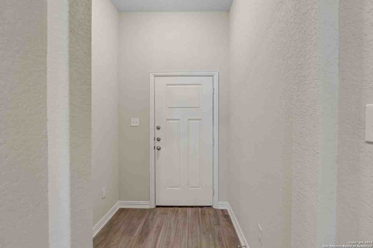 9318 Frio Lndg - Photo 3 of 26
