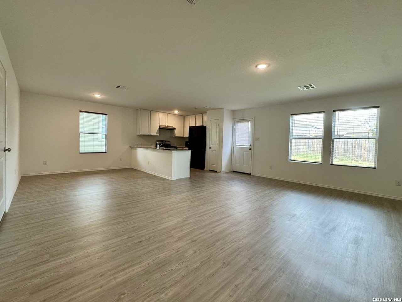 14531 Greenfield Ml - Photo 4 of 28
