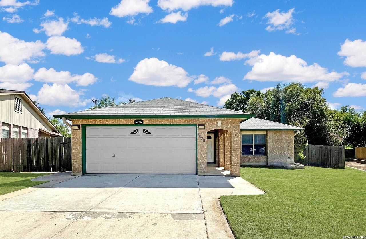 6426 Regency Ln