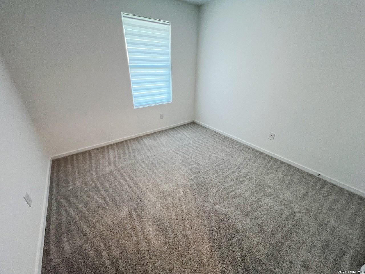7610 Bohemian Grv - Photo 3 of 35