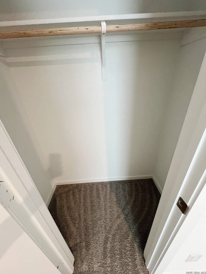 7610 Bohemian Grv - Photo 6 of 35