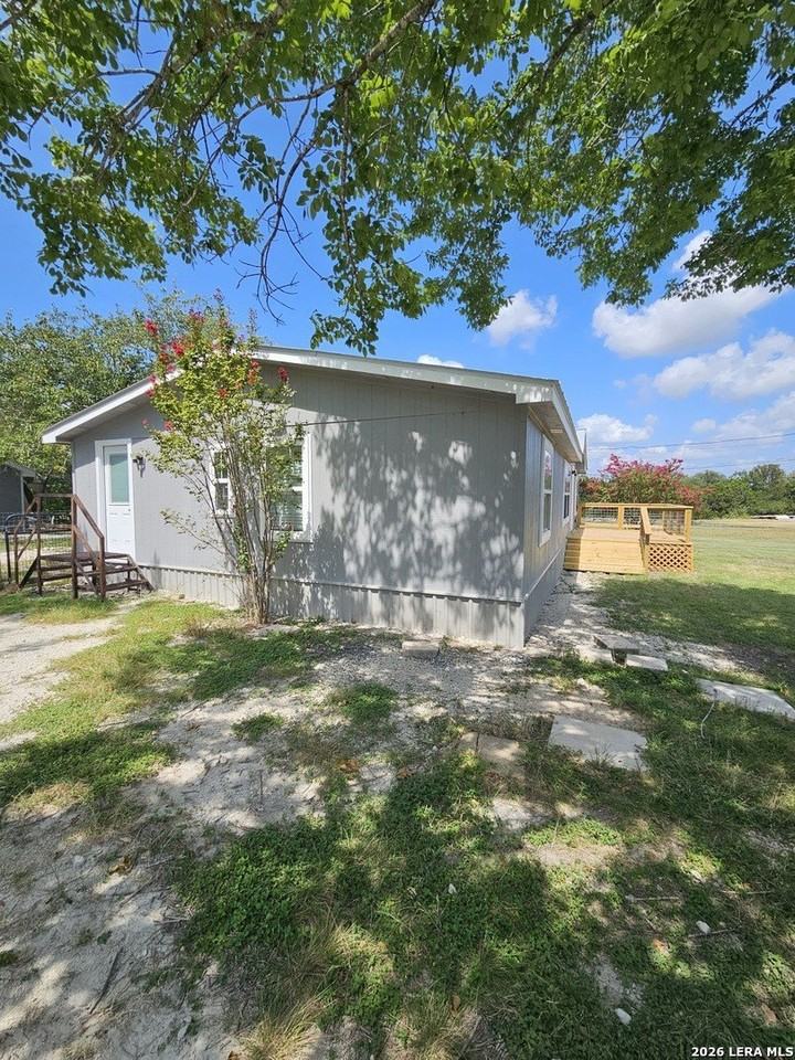 9008 Pocahontas - Photo 4 of 21