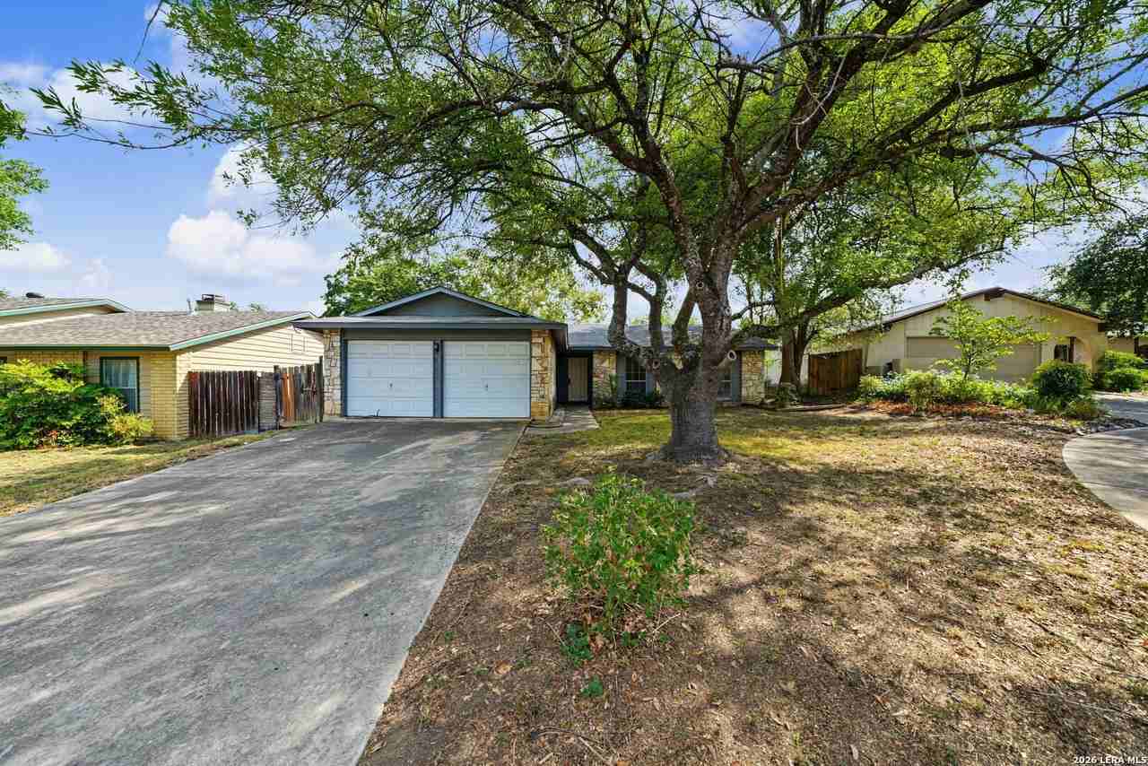 5910 Patrick Henry St - Photo 2 of 32