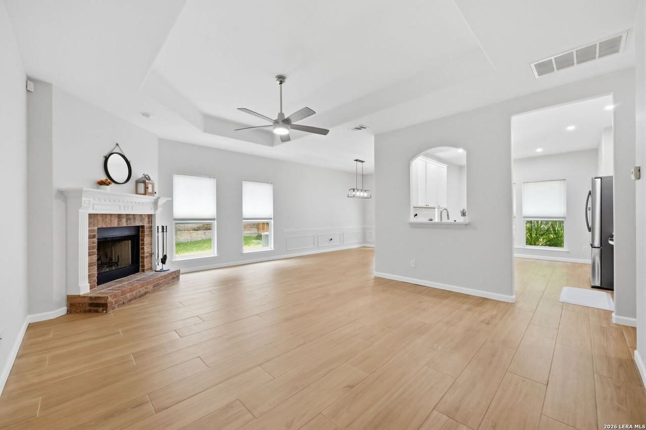 8787 Laurel Canyon Dr - Photo 2 of 26