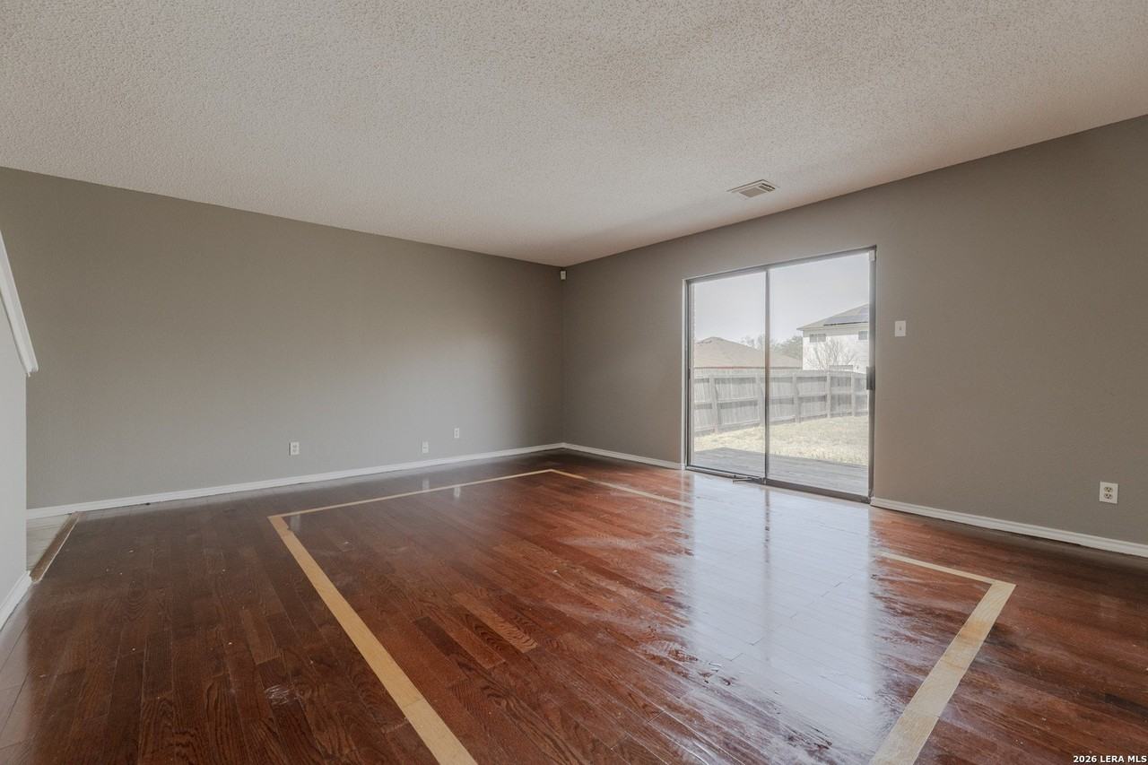 8011 Chestnut Cedar Dr - Photo 3 of 14