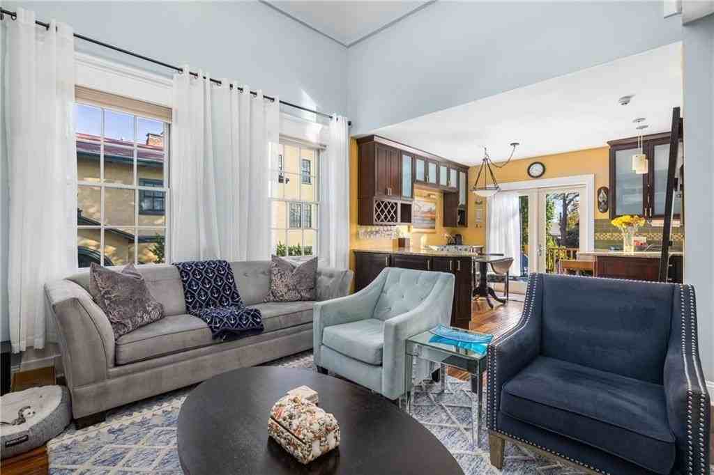 75 Pelham St #C - Photo 4 of 36