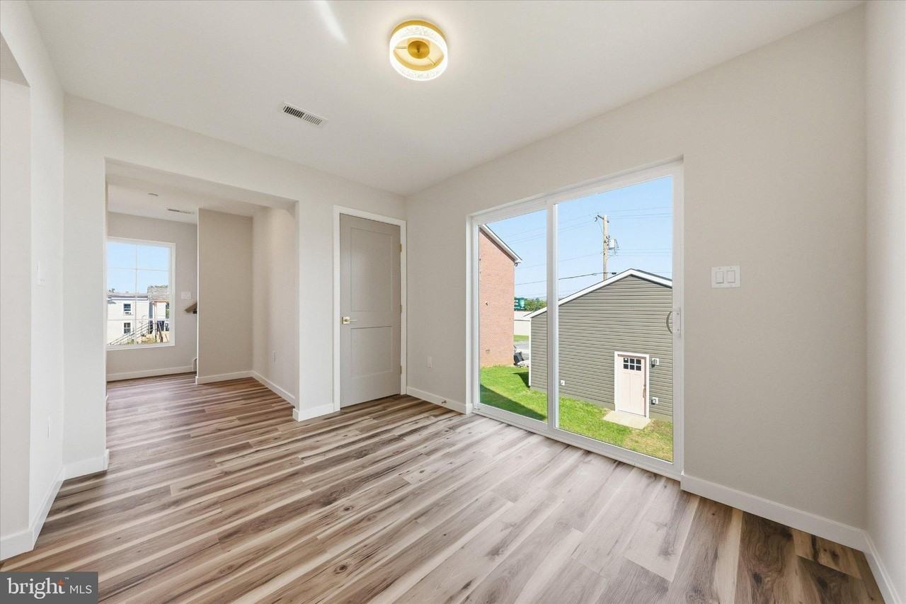 530 Ridge Ave - Photo 6 of 20