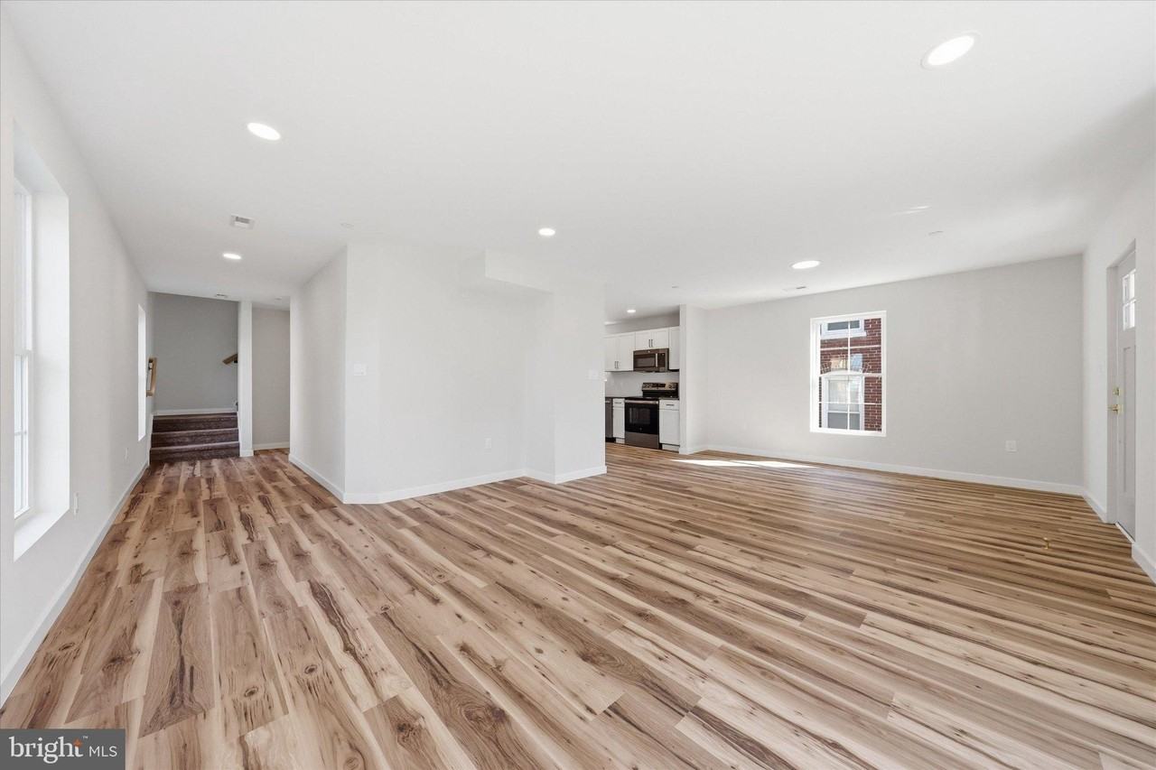 530 Ridge Ave - Photo 4 of 20