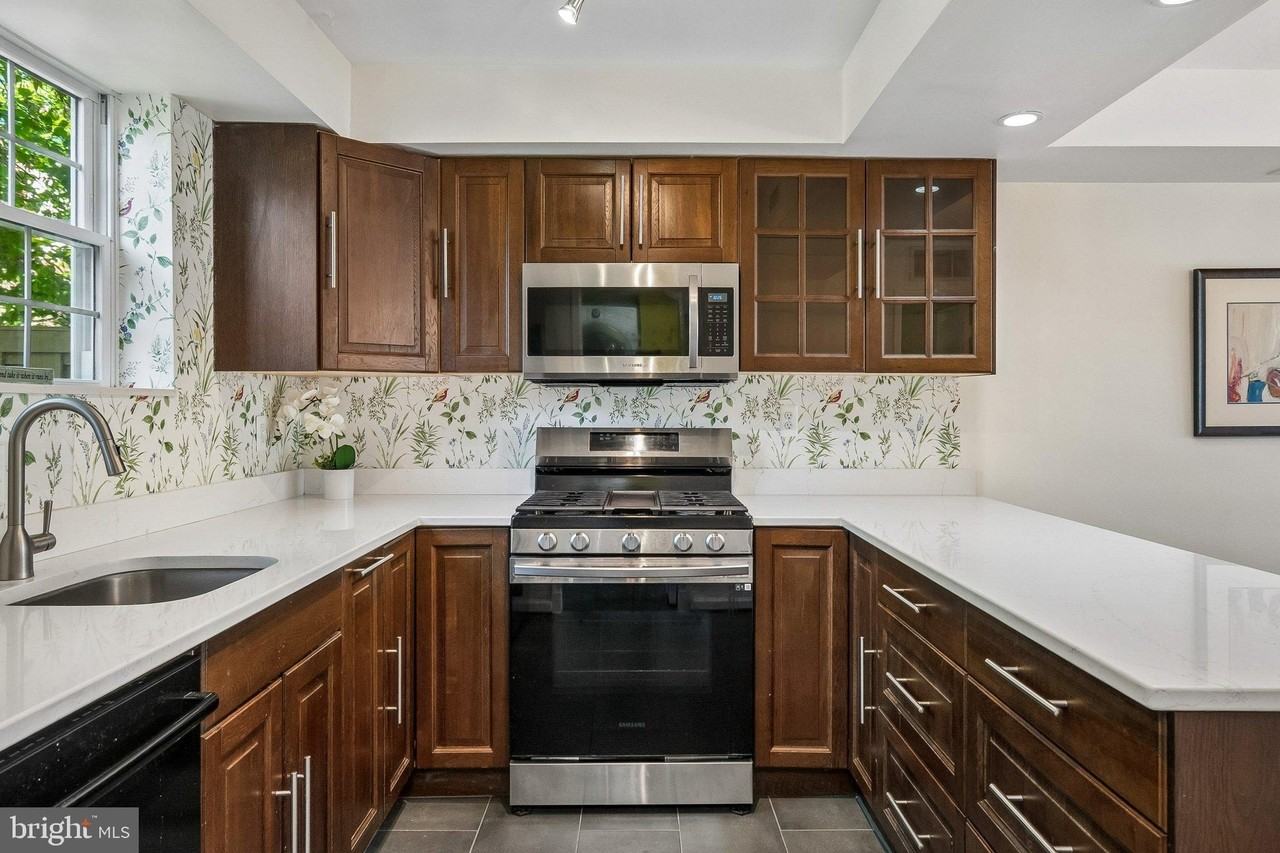 3812 Jason Ave - Photo 7 of 21