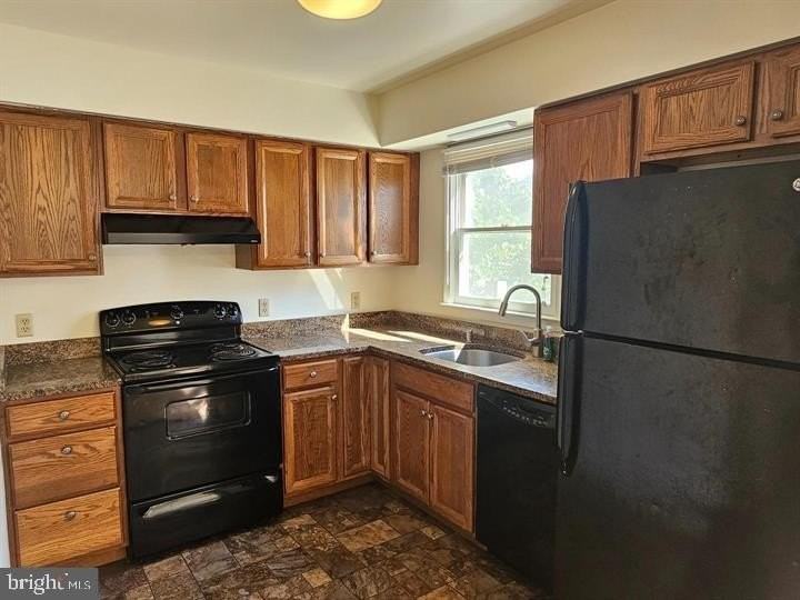 806 Grove Ave - Photo 6 of 19