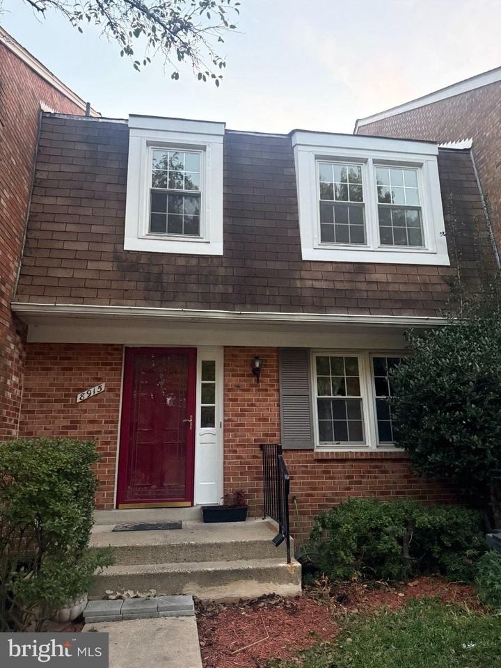 8915 Grandstaff Ct - Photo 2 of 22