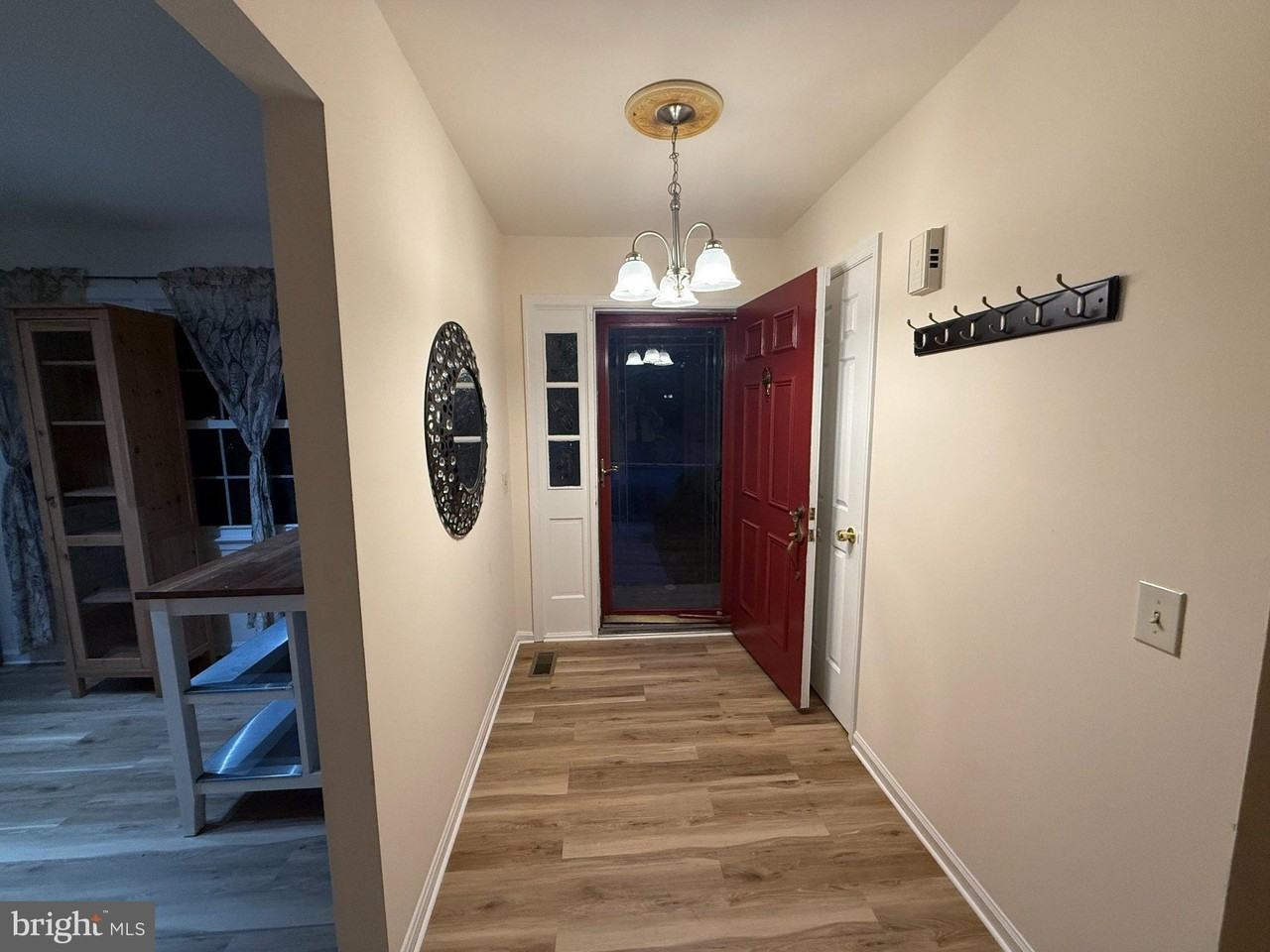 8915 Grandstaff Ct - Photo 6 of 22