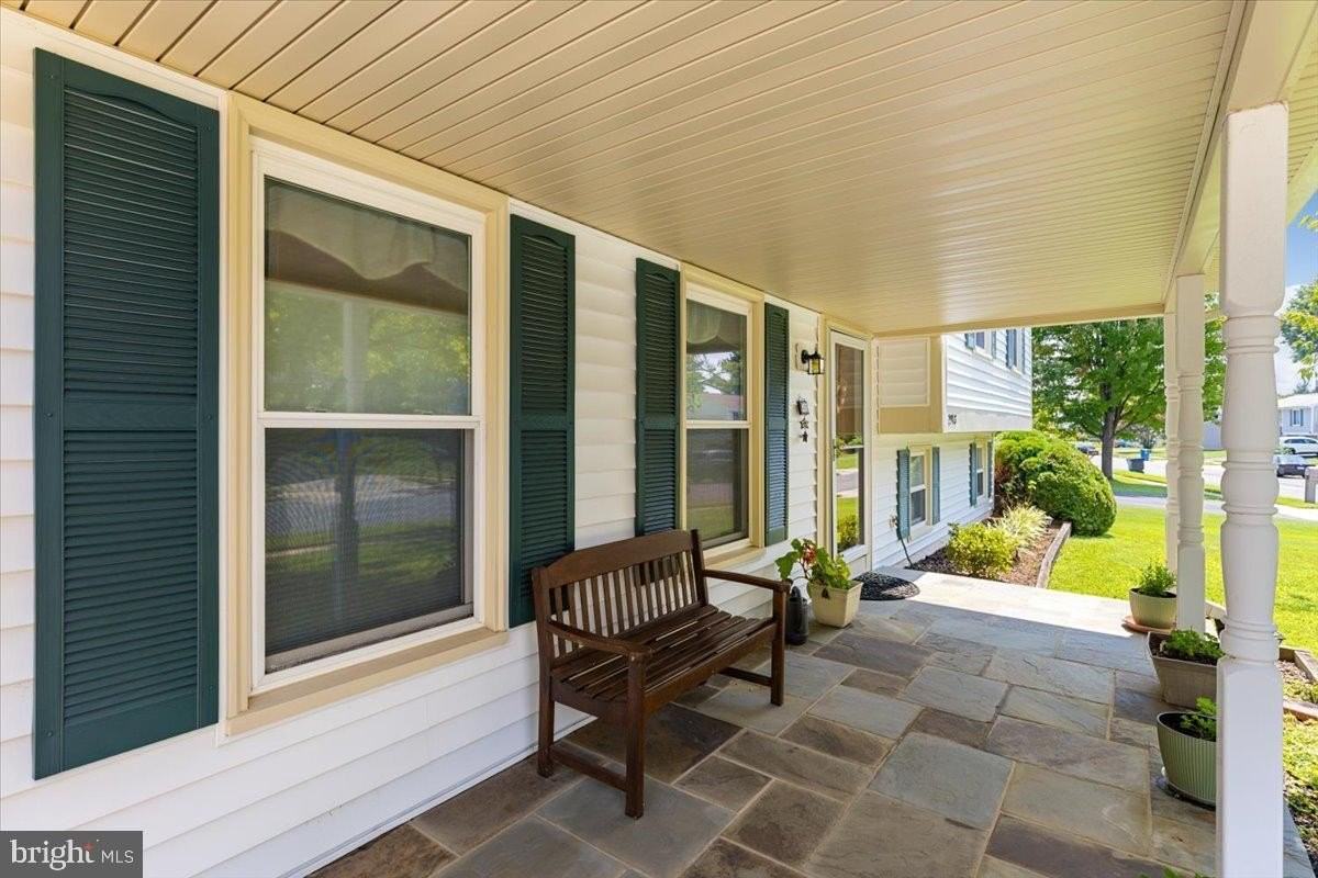 2913 Ashdown Forest Dr - Photo 3 of 39