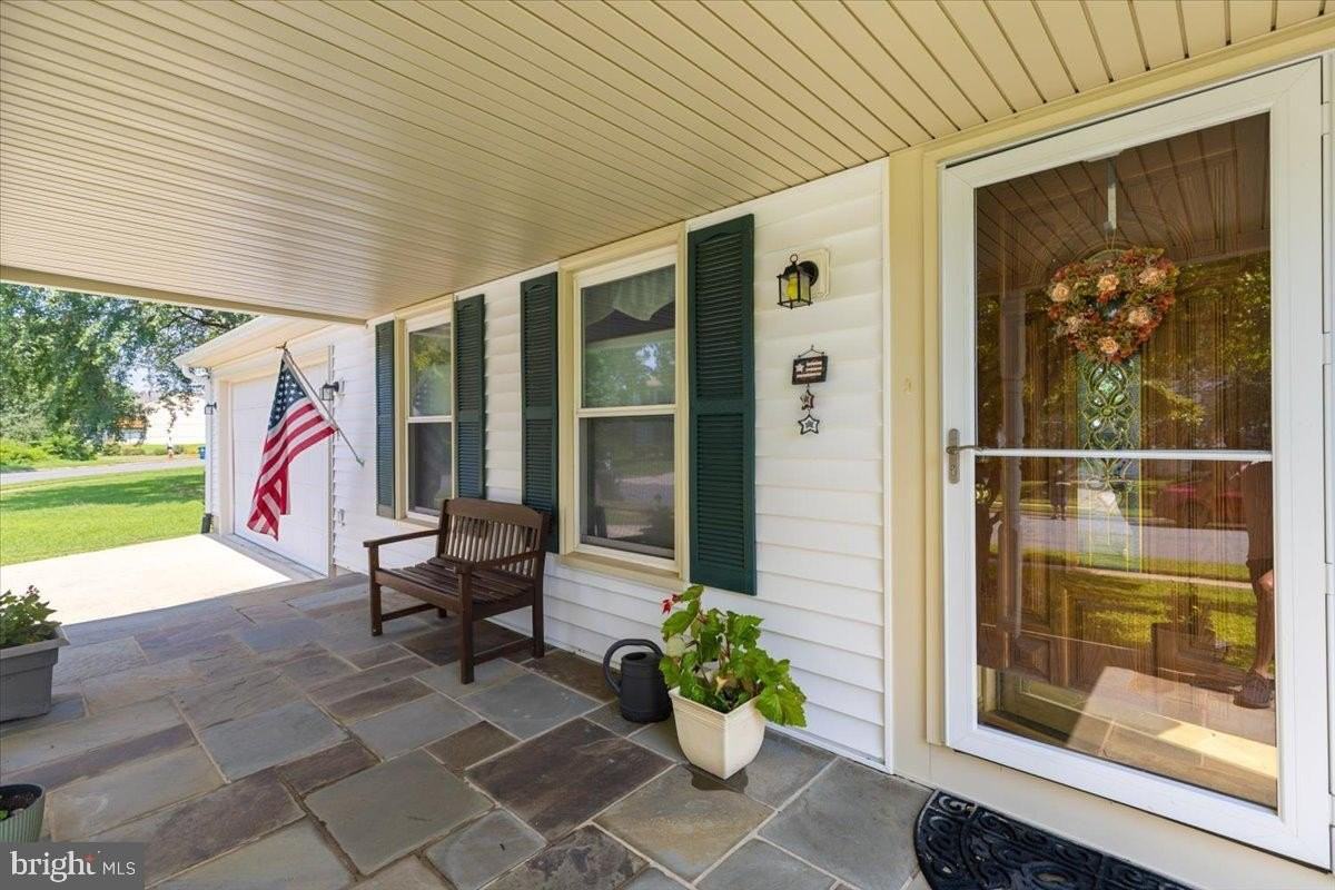 2913 Ashdown Forest Dr - Photo 4 of 39