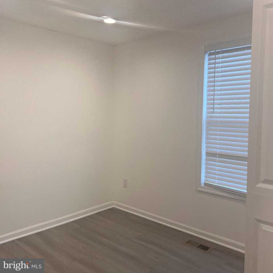 9016 Saint Steven Ct - Photo 5 of 14