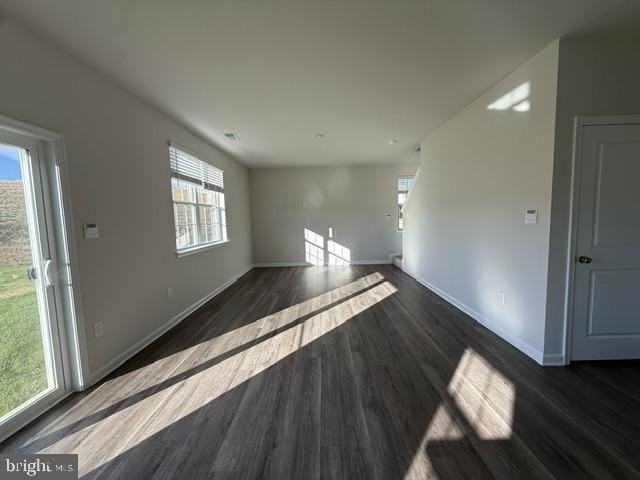 280 Anconas Blvd - Photo 3 of 12