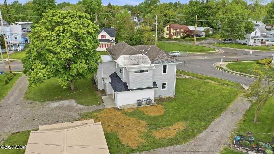 390 W Maple Ave - Photo 4 of 50